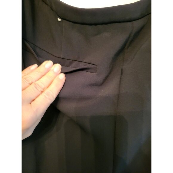 Chico's Black Ankle Pants Straight Leg sz .5  Office Minimalist Old Money Classy - Picture 7 of 7